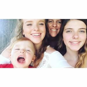 Meet your Posher, Terri